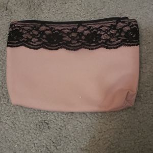 Cosmetic bag